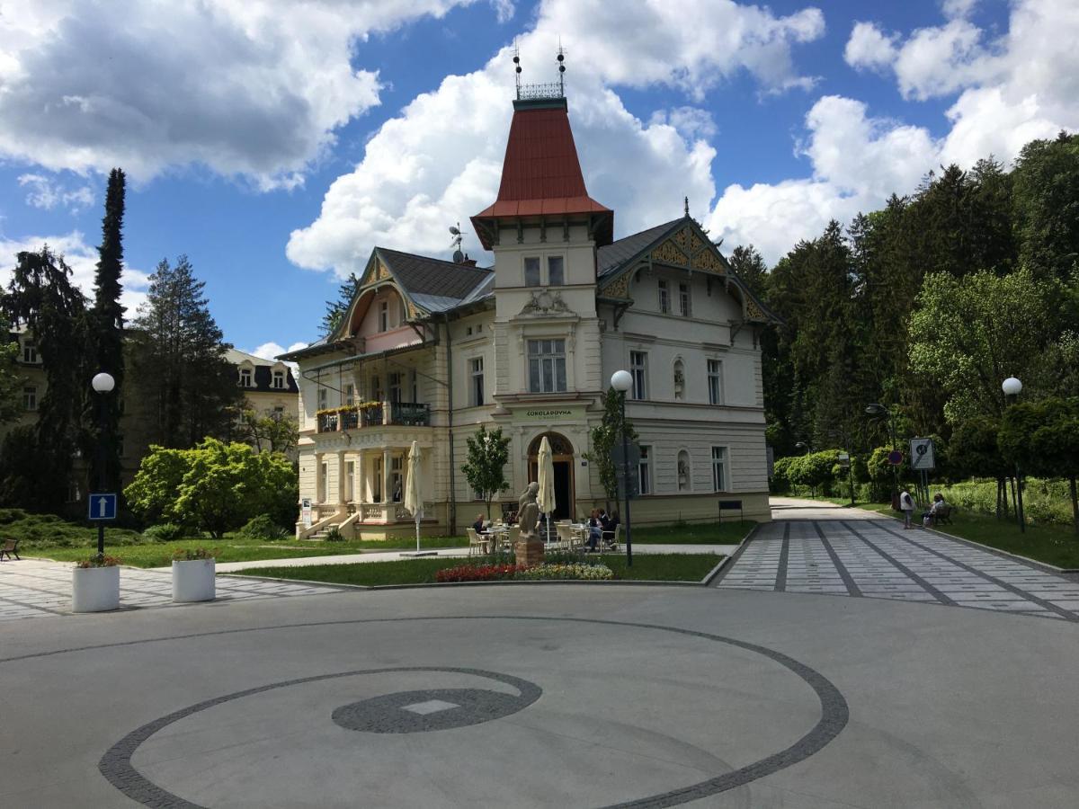 Ubytovani V Soukromi Luzne Luhačovice Exterior foto